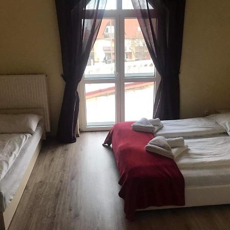 Y Panzio Bed & Breakfast บาลาตอนแลลเล ภายนอก รูปภาพ